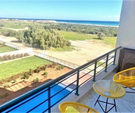 Relaxing Studio by the Sea