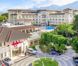 SAVOY LUXURY OTTOMAN PALACE & Casino