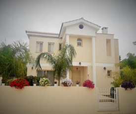 Anthorina Villa 12