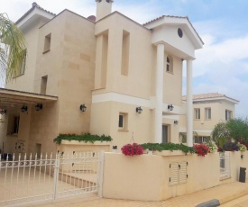 Anthorina Villa 13