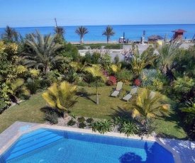 Seafront 3 bedroom villa Medea with private pool and garden.