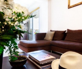 Silver Apartment 3