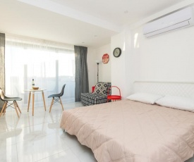 SIX Apartments