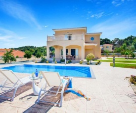 Stroumpi Villa Sleeps 7 with Pool and WiFi