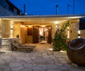 Apanemia Inn Studio