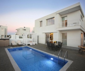 SunnyVillas: 3BR Modern Villa☆Private Pool - Villa Vanilla