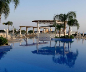 Sunrise Oasis Hotel