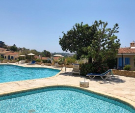 T Gardens Seaview Villa