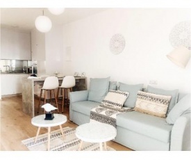 T4 - Space Renovated with Love and Sea