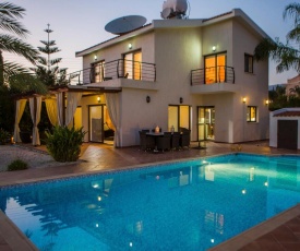 Tala Villa Sleeps 6 with Pool and Air Con