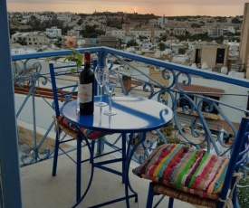 Town Apartment with panoramic seaview