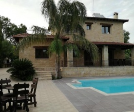 Valencia Grove Villa