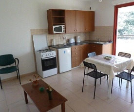 Valentinos Court
