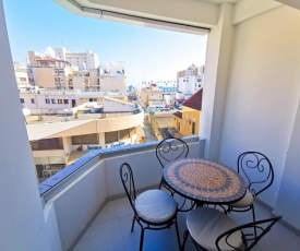 Victor's Seaview City Apartment