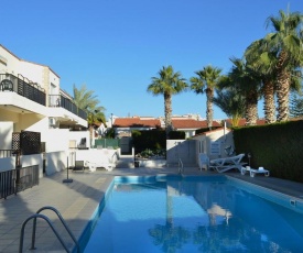 Apartment in Kato Pafos & 10 min to Venus beach
