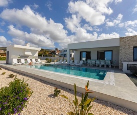 Villa Adaris, Sea Caves Peyia
