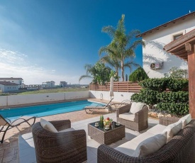 Villa Aloriti Enas - Stunning 3 Bedroom Ayia Thekla Villa with Private Pool - Close to the Beach