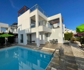 Villa Aqua Sunrise 1km From Beach With Sea Views