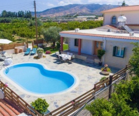 Villa Constantinos