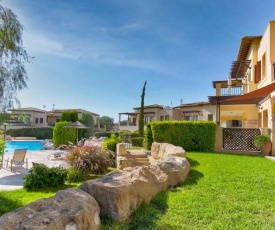 Apartment Paradisos, ground floor overlooking communal pools, Aphrodite Hills