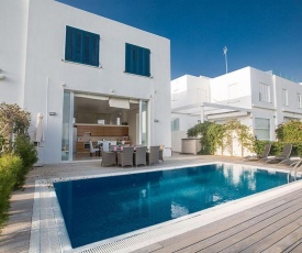 Villa Fig Tree Bay FrontlineLuxury 4BDR Sea-front Protaras Villa with Pool and Amazing views