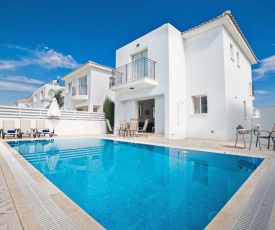 Villa Foros Tessera - Cozy 3 Bedroom Pernera Villa with Pool - Close to all Beaches and Amenities