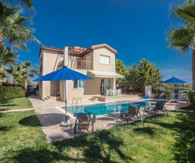 Villa in Ayia Thekla Sleeps 6 includes Swimming pool and Air Con