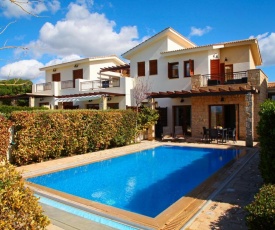 Villa in Kouklia Sleeps 4 includes Swimming pool Air Con and WiFi 0 5