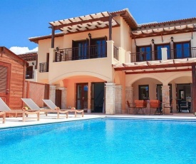 Villa in Kouklia Sleeps 4 includes Swimming pool Air Con and WiFi 4
