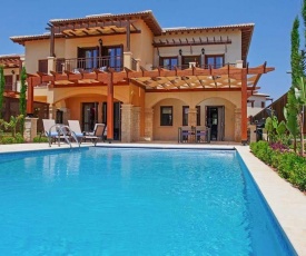 Villa in Kouklia Sleeps 4 includes Swimming pool Air Con and WiFi 9