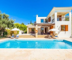 Villa in Kouklia Sleeps 6 includes Swimming pool Air Con and WiFi 3 1