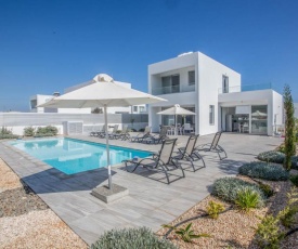 Villa in Protaras Sleeps 10 includes Swimming pool and Air Con 7