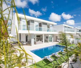 Villa in Protaras Sleeps 8 includes Swimming pool and Air Con 2