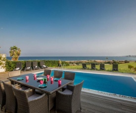 Villa in Protaras Sleeps 8 includes Swimming pool and Air Con 8