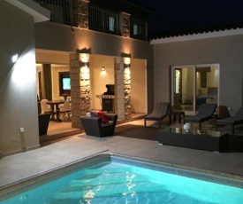 Villa Kristia