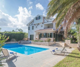 Villa Matronas Titan - Stunning 5 Bedroom Protaras Villa with Private Pool - Close to the Beach
