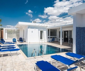 Villa Mavris - Lovely 4 Bedroom Villa with Private Pool in Central Ayia Napa