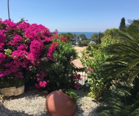 Villa Neyla Four bedroom Beach front Coral Bay