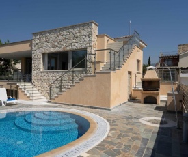 Villa Pandora - 4 Bedroom Luxury Beach Front Villa with private Swimming Pool
