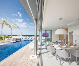 Villa Papadopo - Luxury 3 Bedroom Villa with Private Pool Hot Tub and Sea Views