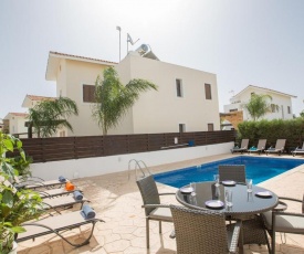 Villa Potamos - Luxury 4 Bedroom Ayia Thekla Villa with Private Pool - Close to Amenities