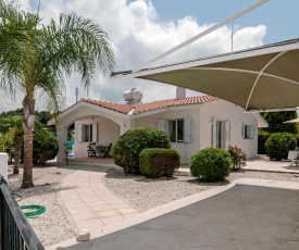 Villa Salieri: Coral Bay villa with private pool