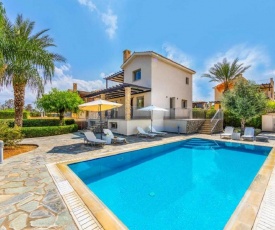 Villa Veronica - 3 Bedroom Beach Villa with private Swimming Pool