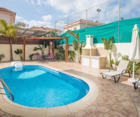 Villa Yialousa