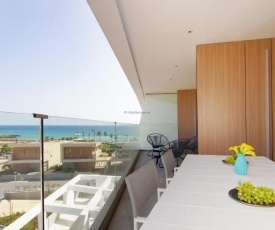 Vista - Beachfront Apartment