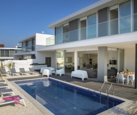 You and Your Family will Love this 5 Star Villa, Protaras Villa 1538