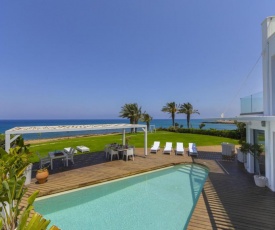 You and Your Family will love this Beachfront Villa, Protaras Villa 1526
