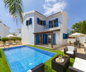 You and Your Family will love this Villa close to the beautiful town of Protaras, Protaras Villa 1472