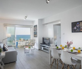 You Will Love This Luxury Apartment on the beach, Larnaca Apartment 1386