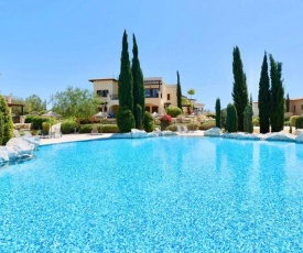2 bedroom Apartment Pomos with garden and sea views, Aphrodite Hills Resort